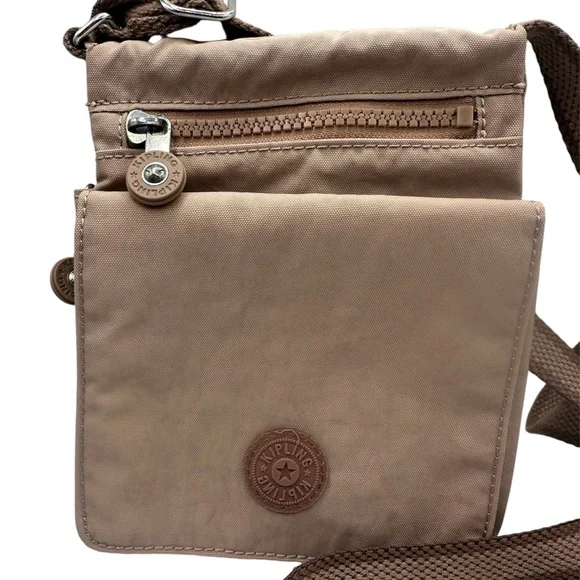 Kipling Eldorado Lightweight Crossbody Bag in light Pink‎ - EUC - Picture 2 of 7